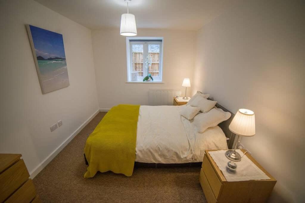 Champion Court Two Bedroom Flat Bristol Exterior photo