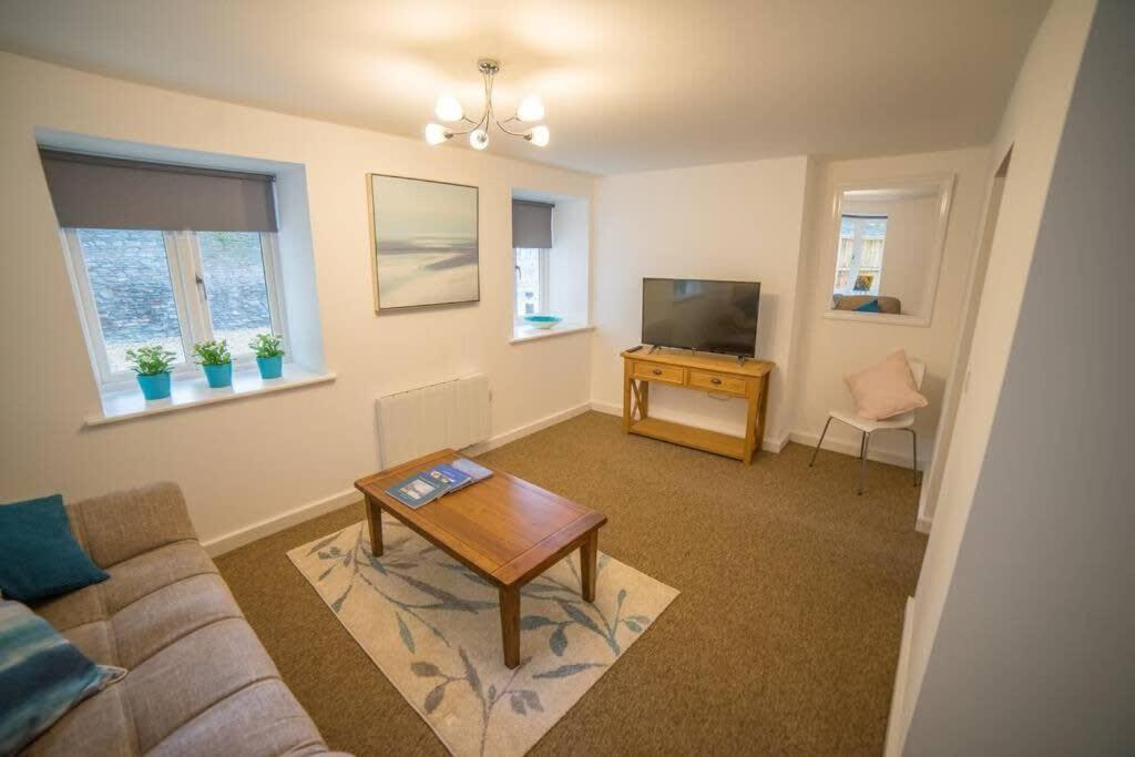 Champion Court Two Bedroom Flat Bristol Exterior photo